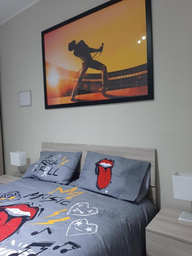 The Home Of Music Stars كاتانيا المظهر الخارجي الصورة